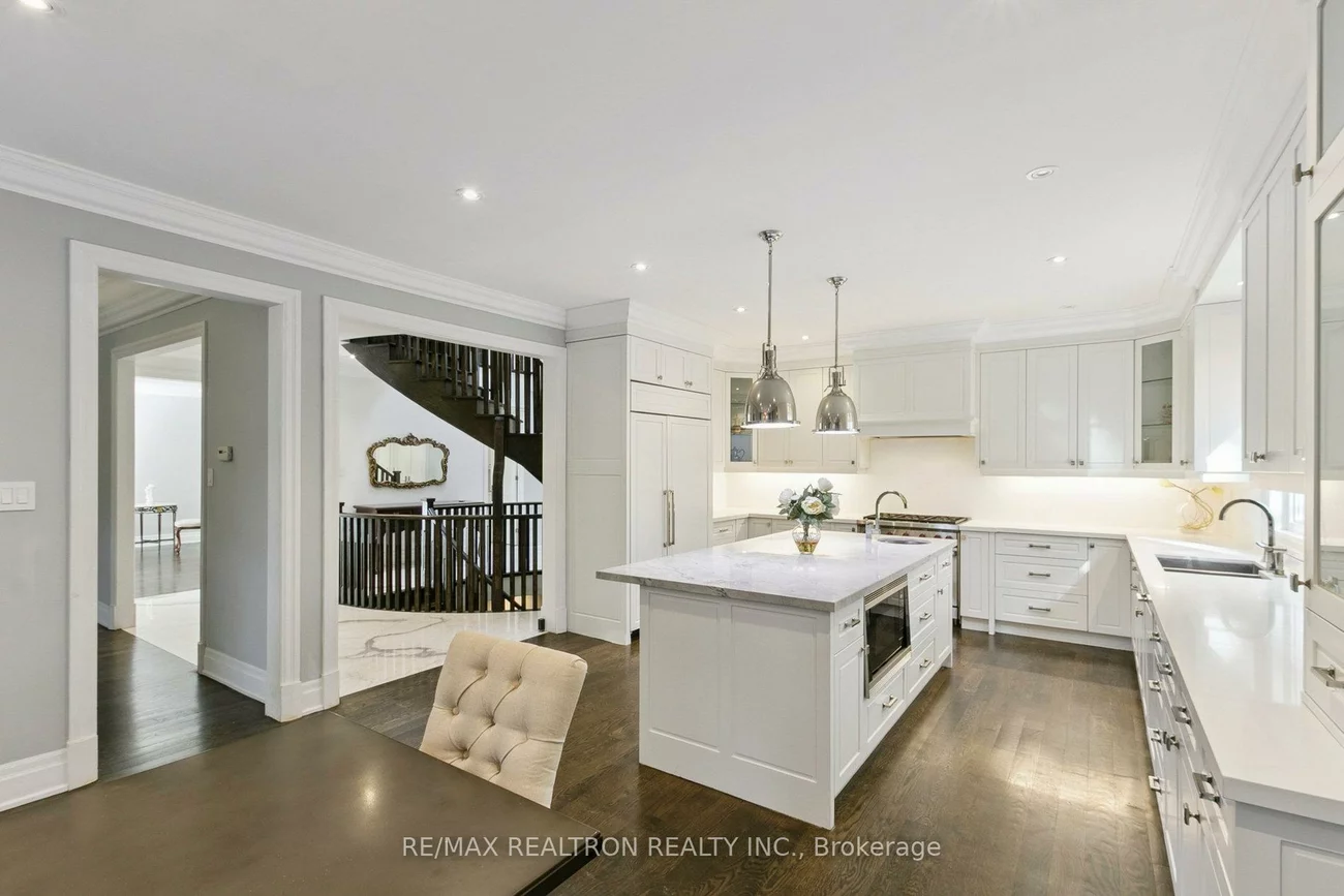 65, Gordon, St. Andrew-Windfields, Toronto