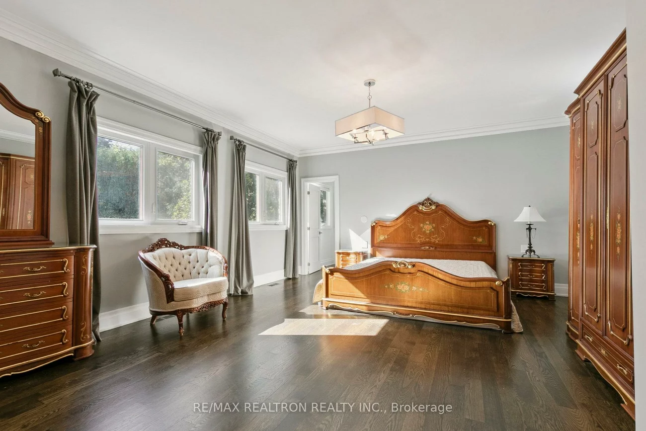 65, Gordon, St. Andrew-Windfields, Toronto