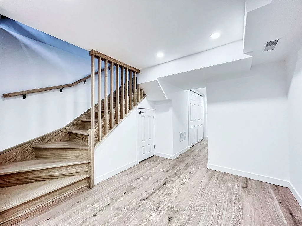 92, Massey, Niagara, Toronto