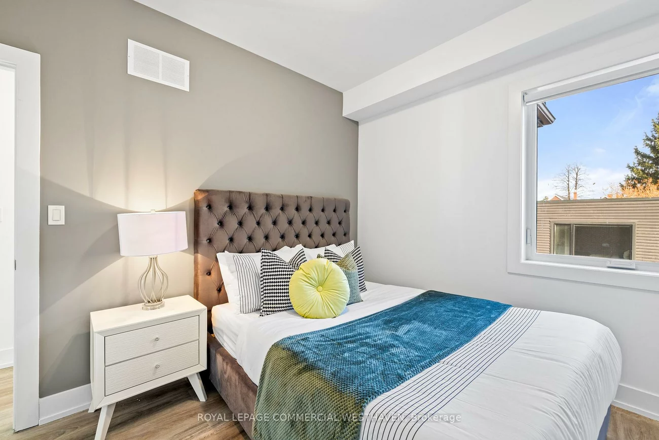 449, Lansdowne, Dufferin Grove, Toronto