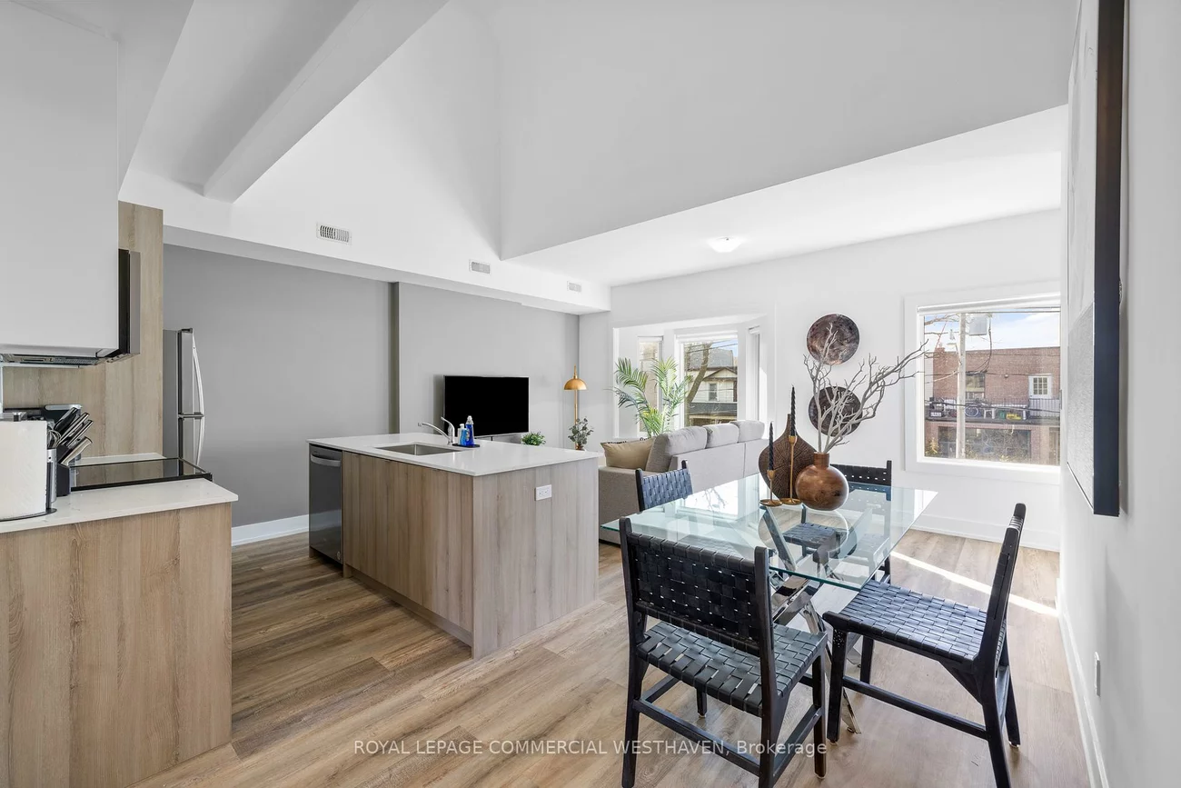 449, Lansdowne, Dufferin Grove, Toronto