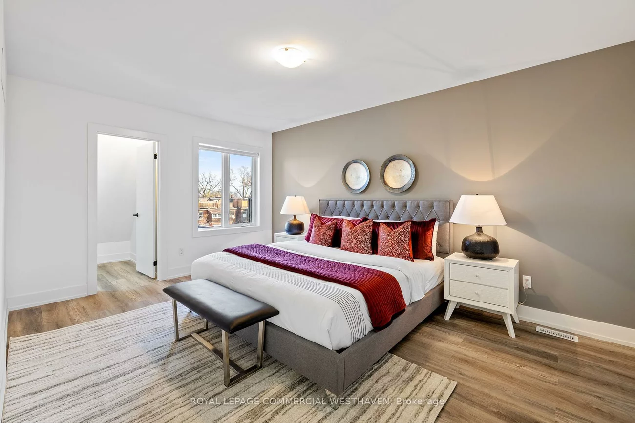 449, Lansdowne, Dufferin Grove, Toronto