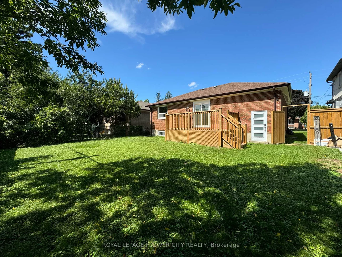 221, Acton, Bathurst Manor, Toronto