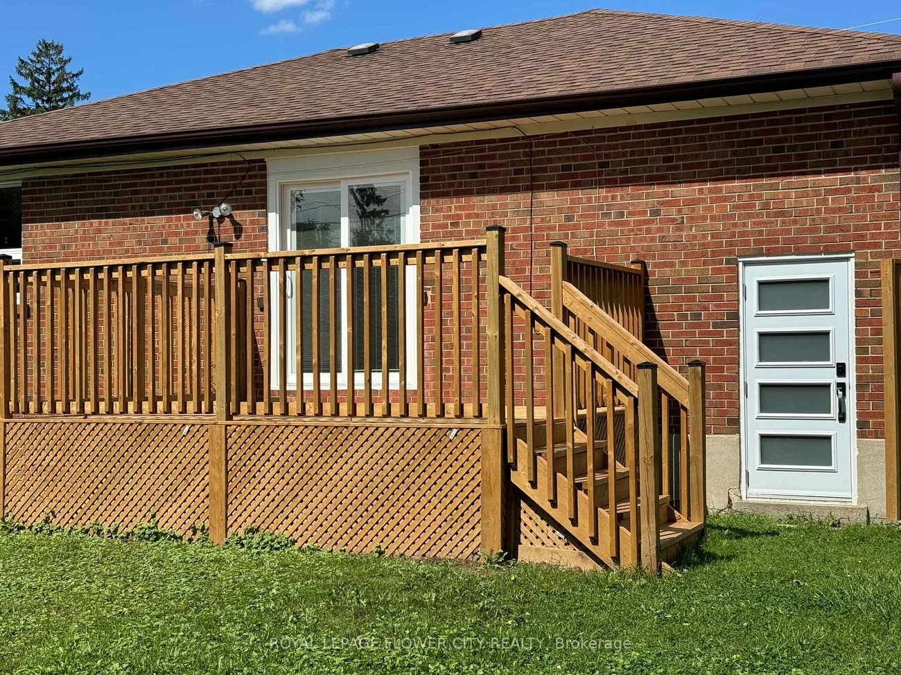 221, Acton, Bathurst Manor, Toronto