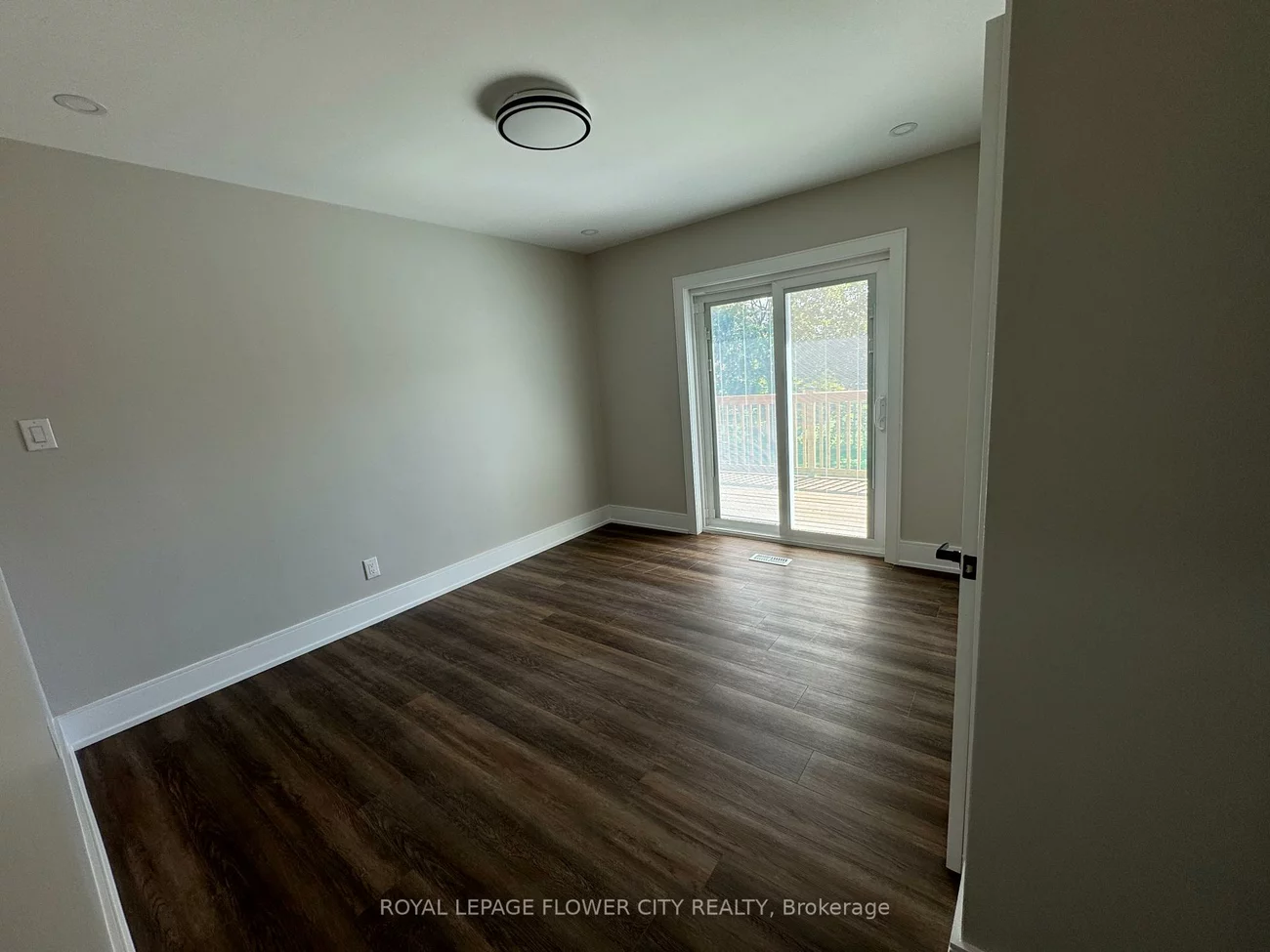 221, Acton, Bathurst Manor, Toronto