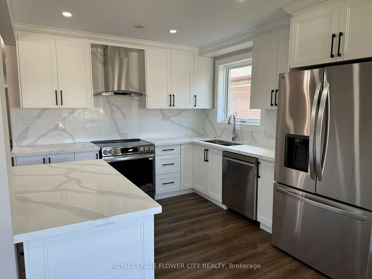 221, Acton, Bathurst Manor, Toronto