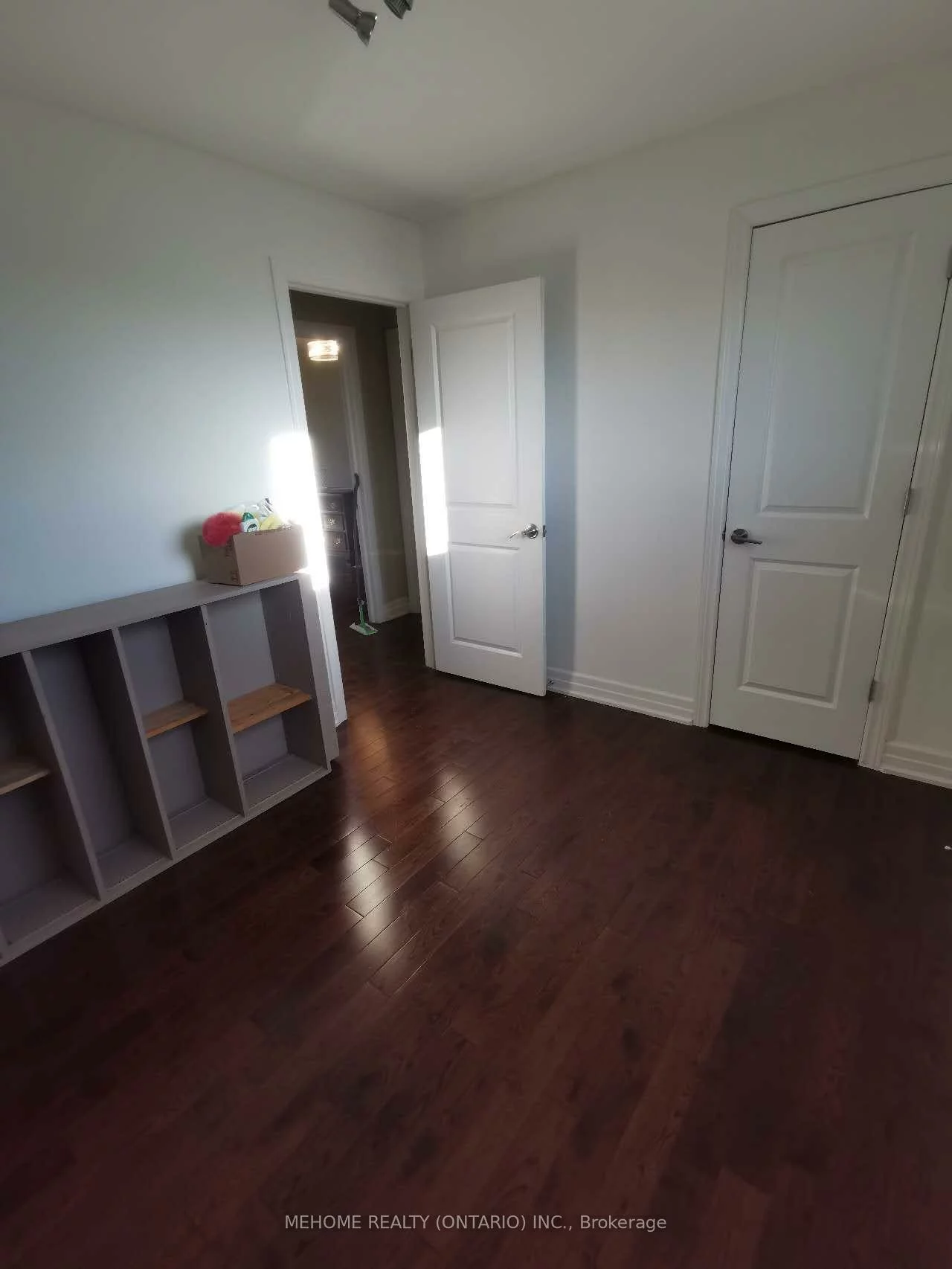 41, Clancy, Don Valley Village, Toronto