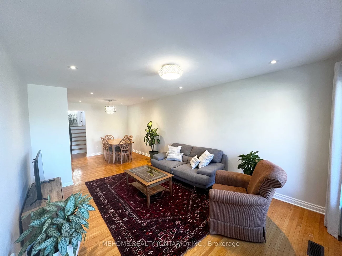 126, Edmonton, Pleasant View, Toronto