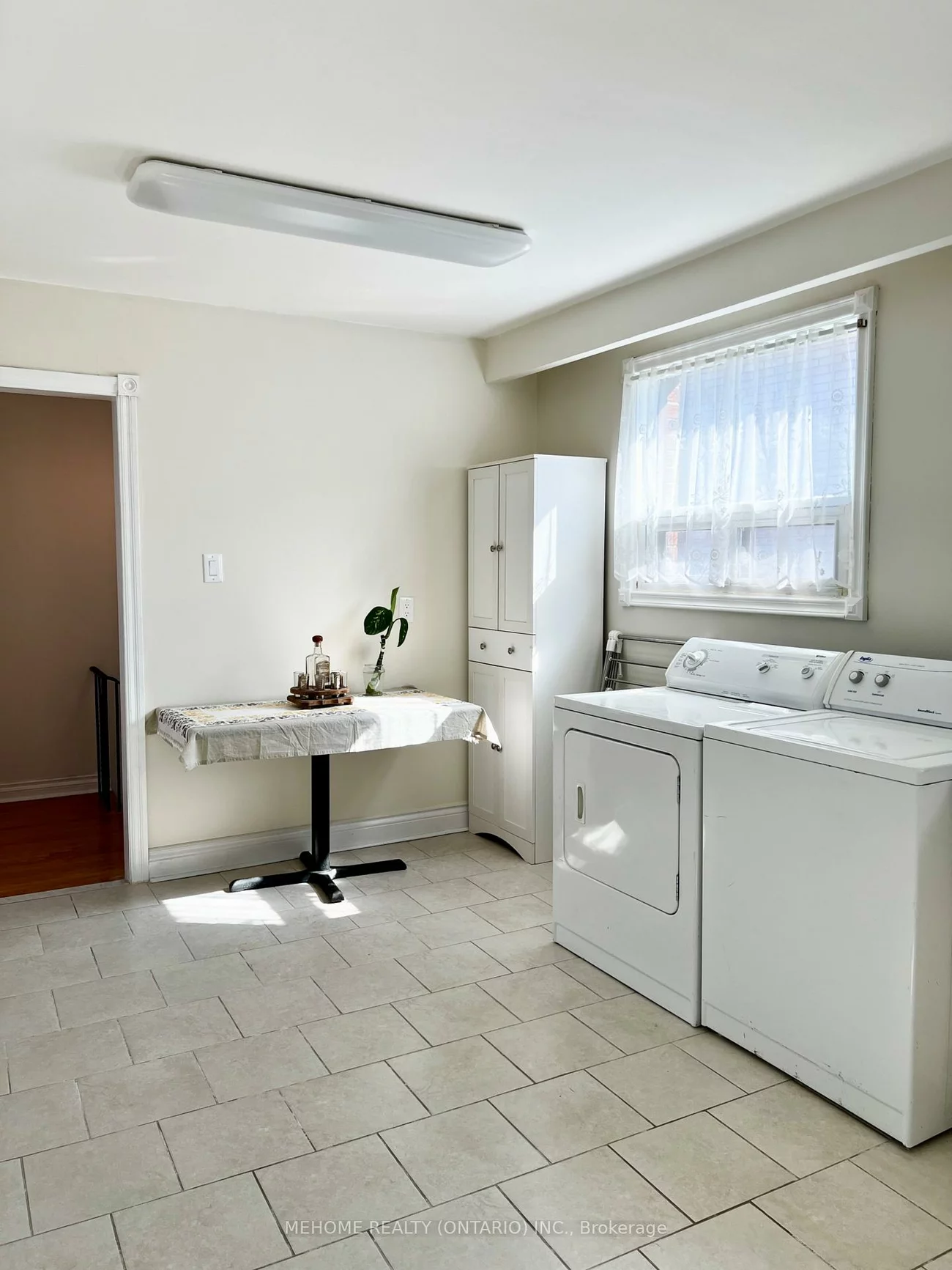 126, Edmonton, Pleasant View, Toronto