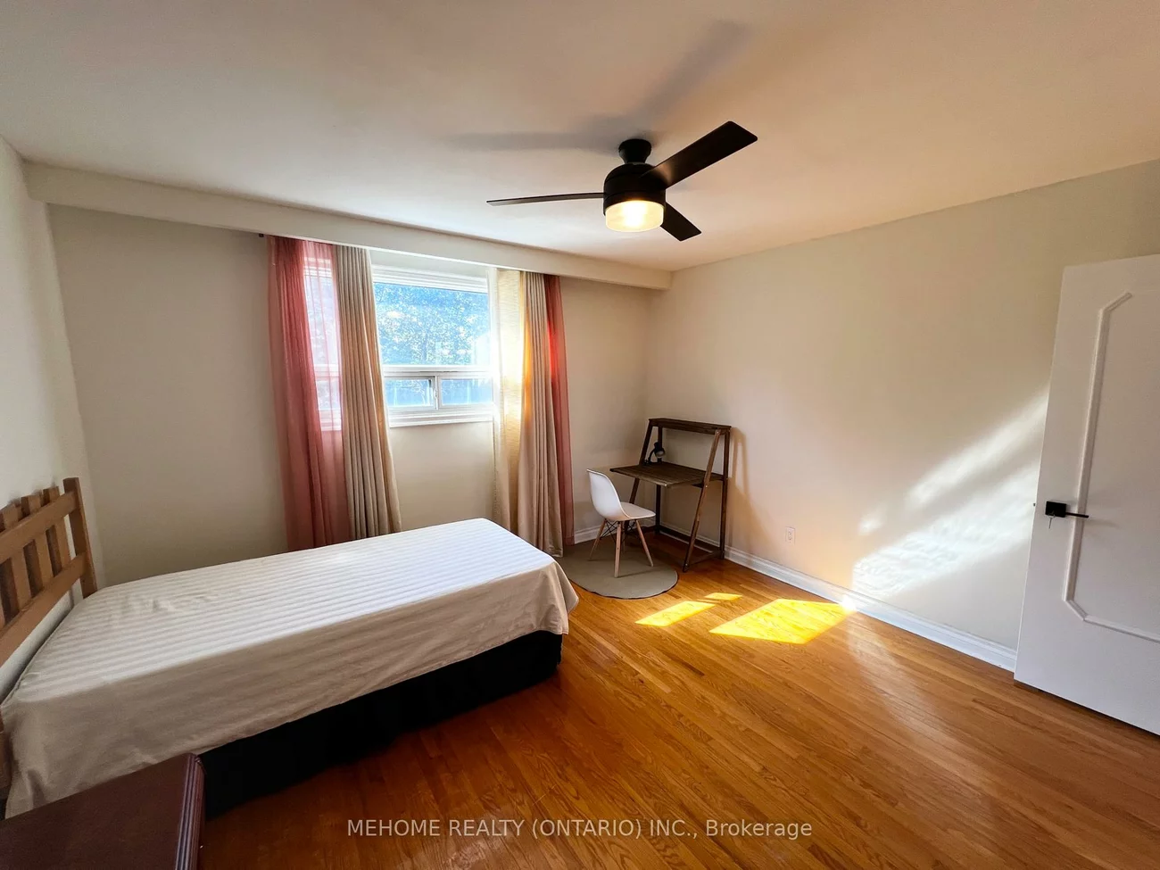 126, Edmonton, Pleasant View, Toronto