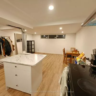 67, Fortrose, Parkwoods-Donalda, Toronto