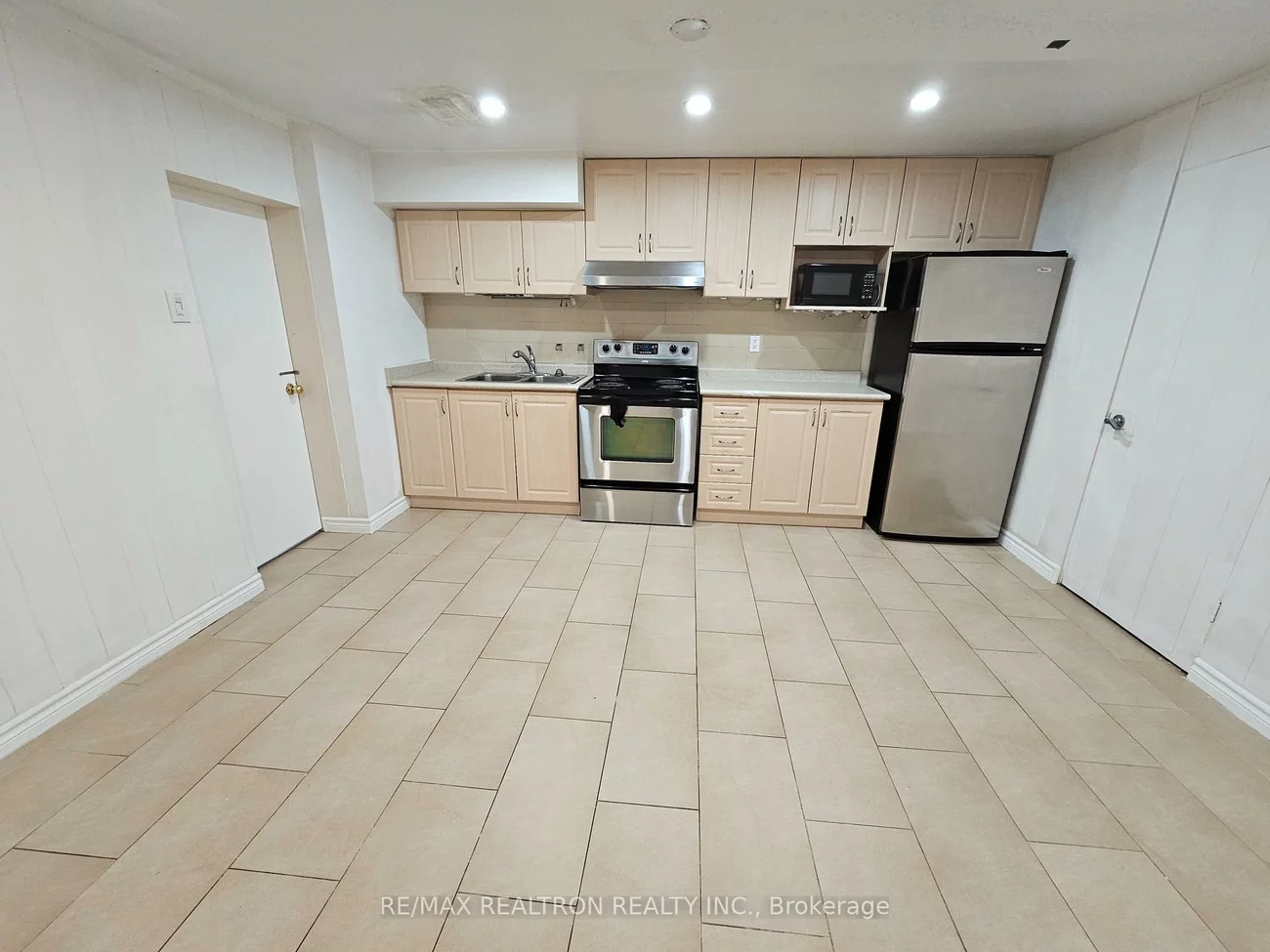 7, Stafford, Willowdale West, Toronto