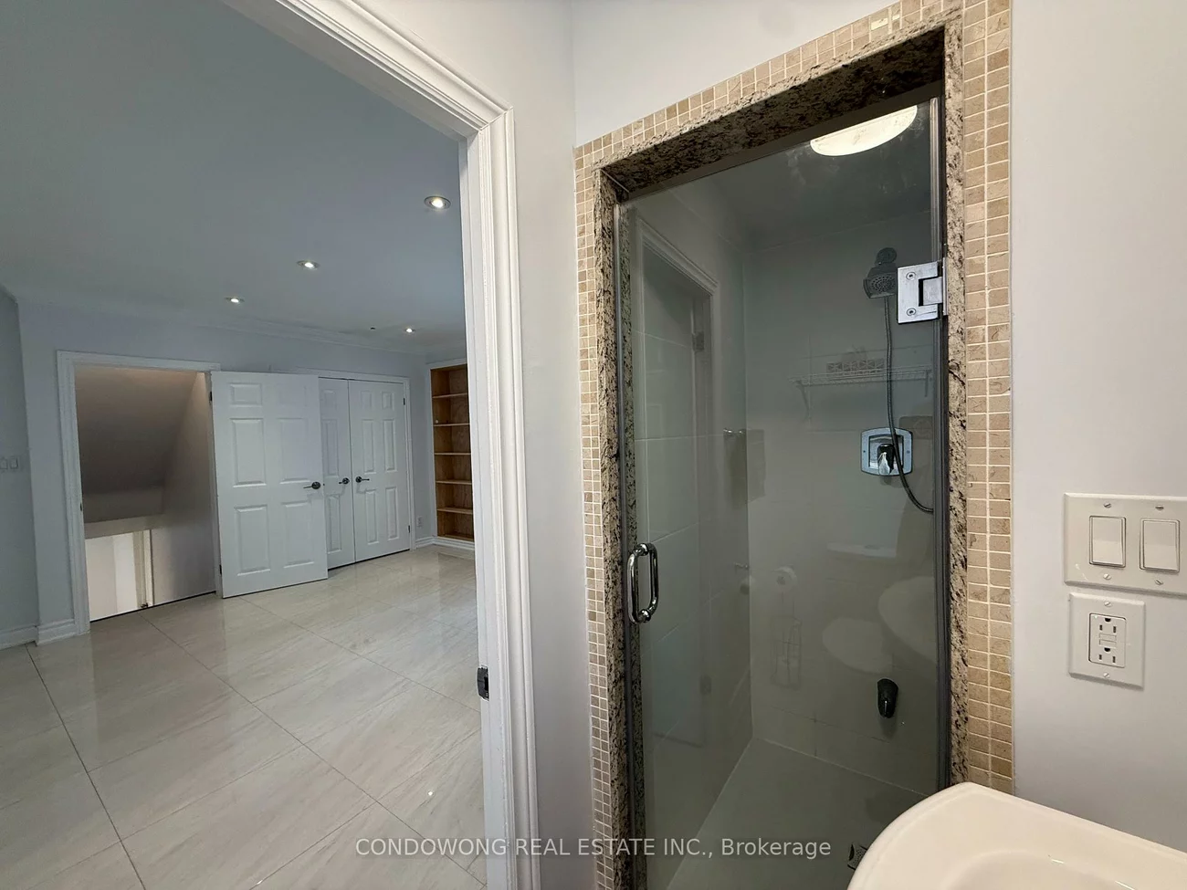 3, Alamosa, Bayview Village, Toronto