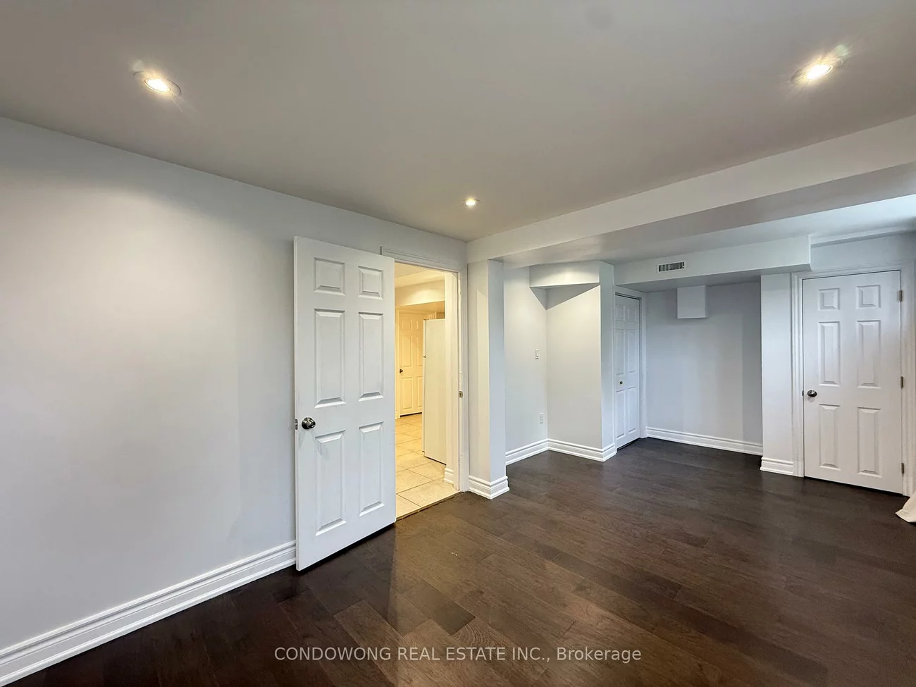 3, Alamosa, Bayview Village, Toronto