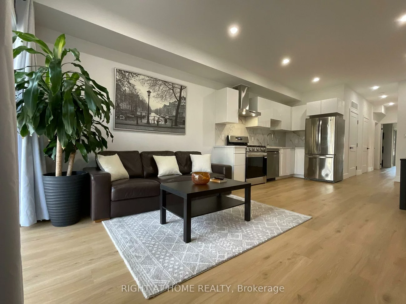 674, Manning, Annex, Toronto