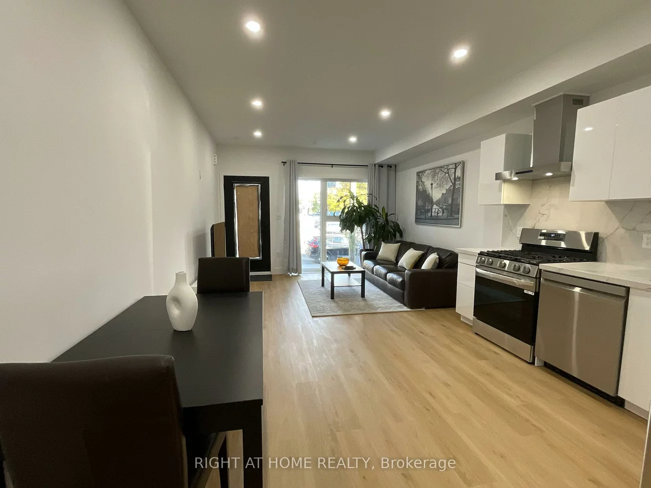 674, Manning, Annex, Toronto