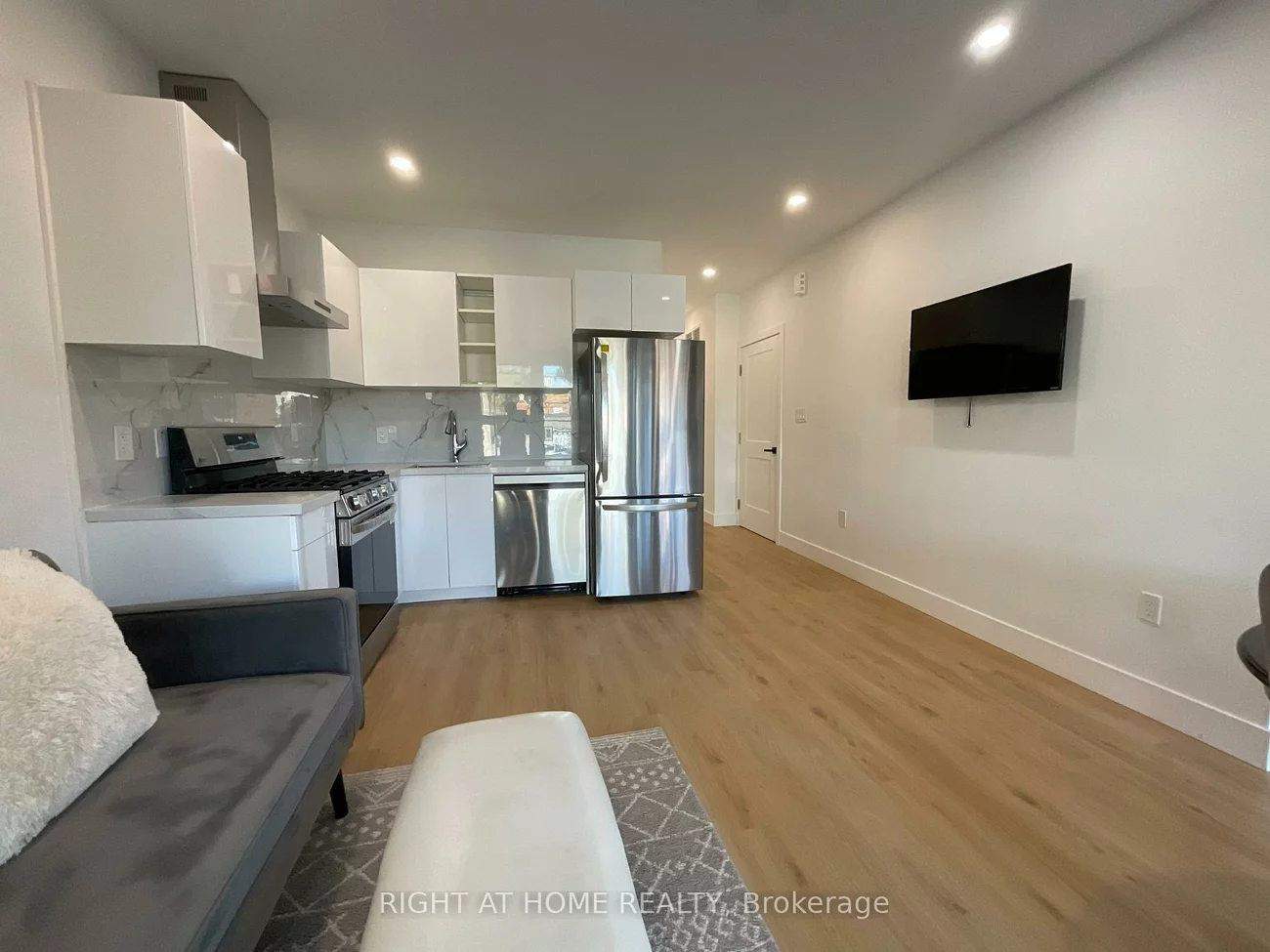 674, Manning, Annex, Toronto