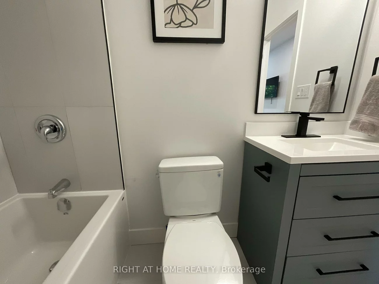 674, Manning, Annex, Toronto