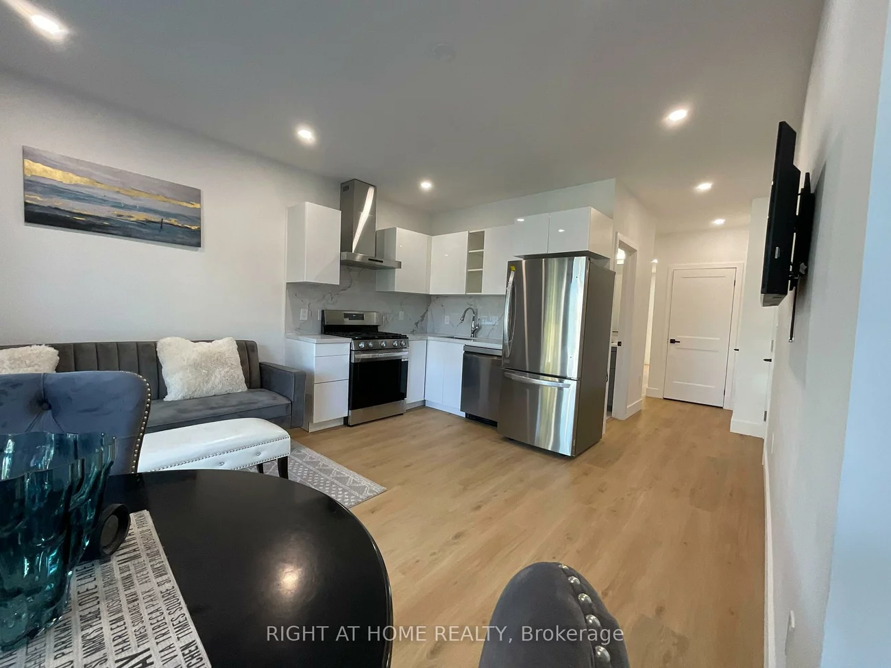 674, Manning, Annex, Toronto