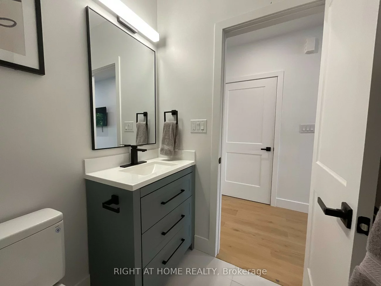 674, Manning, Annex, Toronto