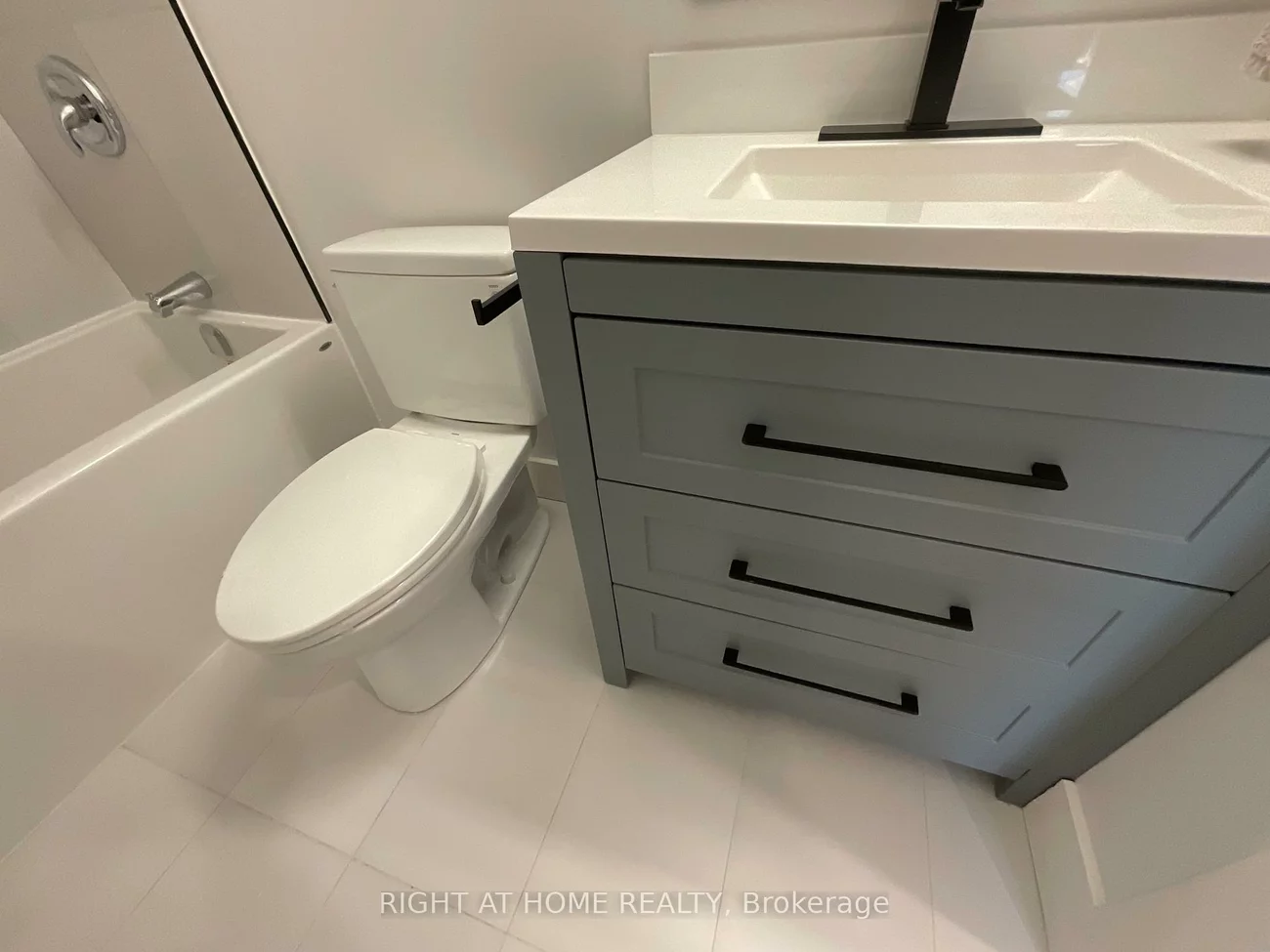 674, Manning, Annex, Toronto