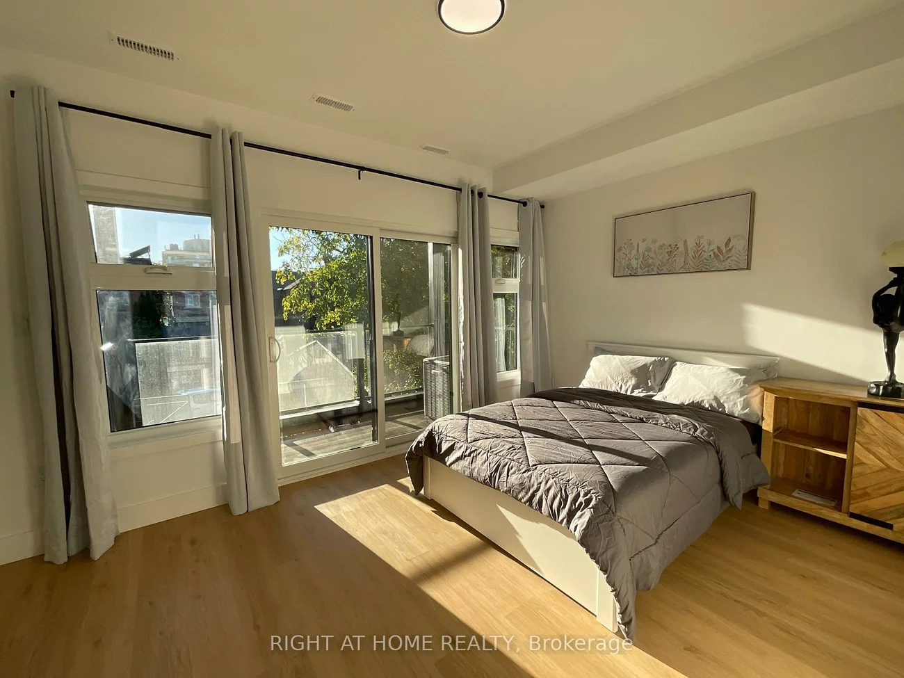 674, Manning, Annex, Toronto