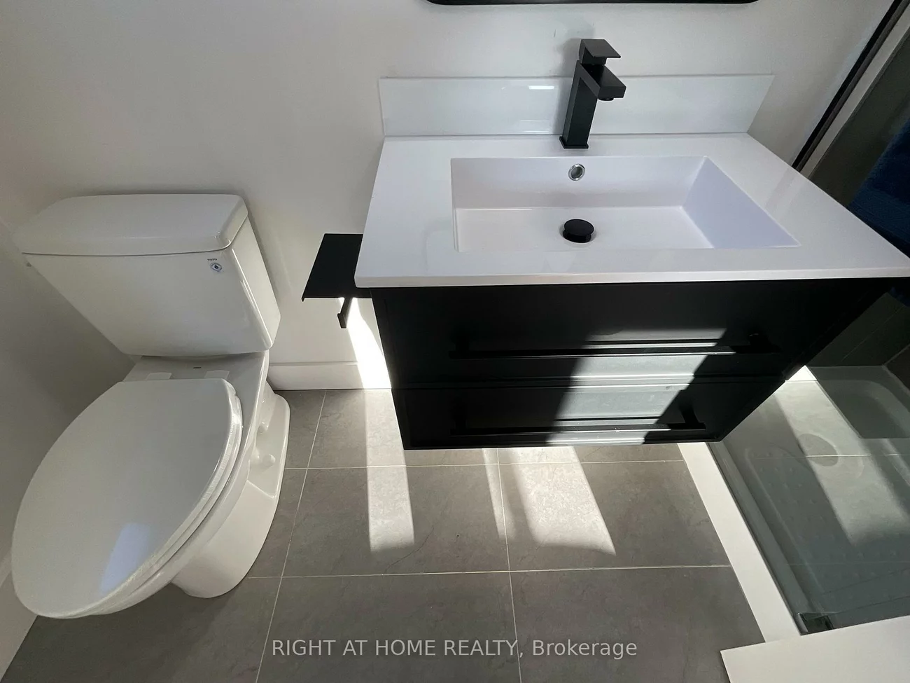 674, Manning, Annex, Toronto