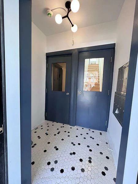 15, Thorburn, Waterfront Communities C1, Toronto