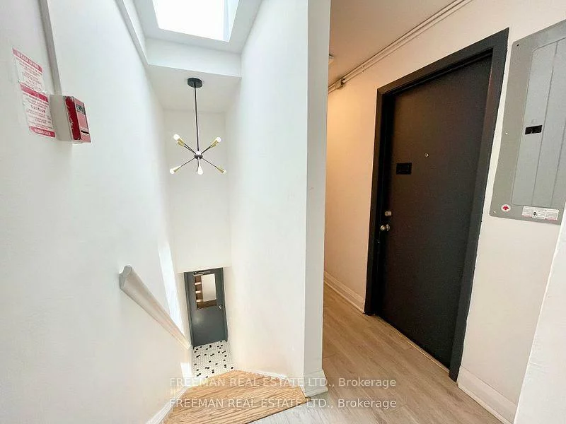 15, Thorburn, Waterfront Communities C1, Toronto