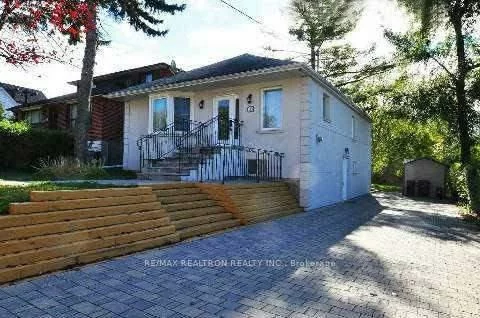 163, Burndale, Lansing-Westgate, Toronto