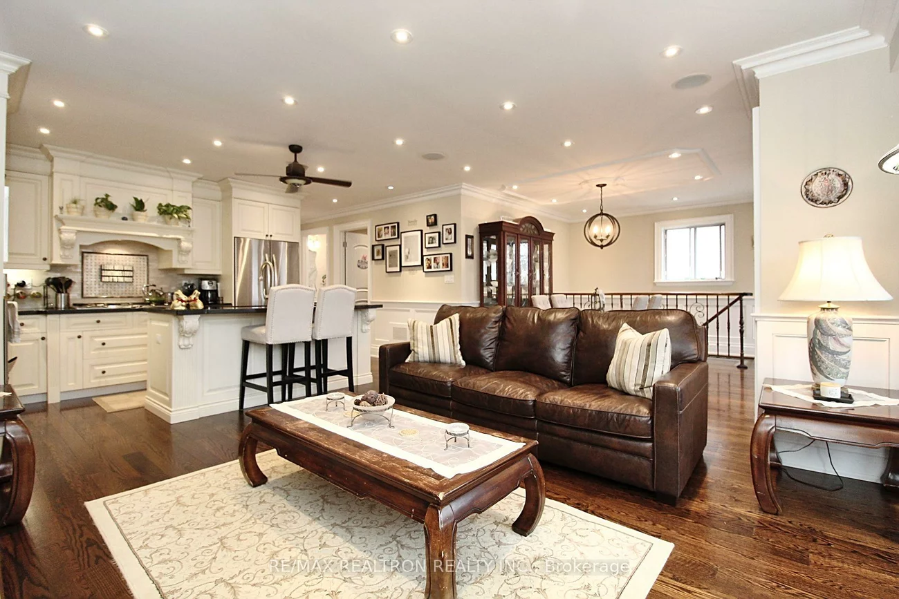 163, Burndale, Lansing-Westgate, Toronto