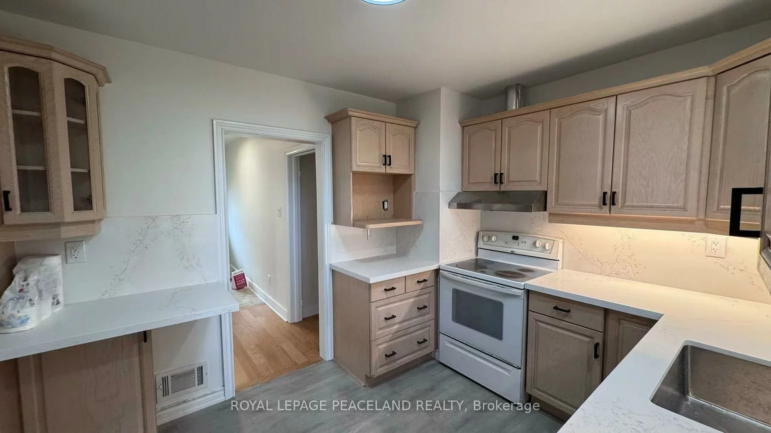 66, Paperbirch, Banbury-Don Mills, Toronto