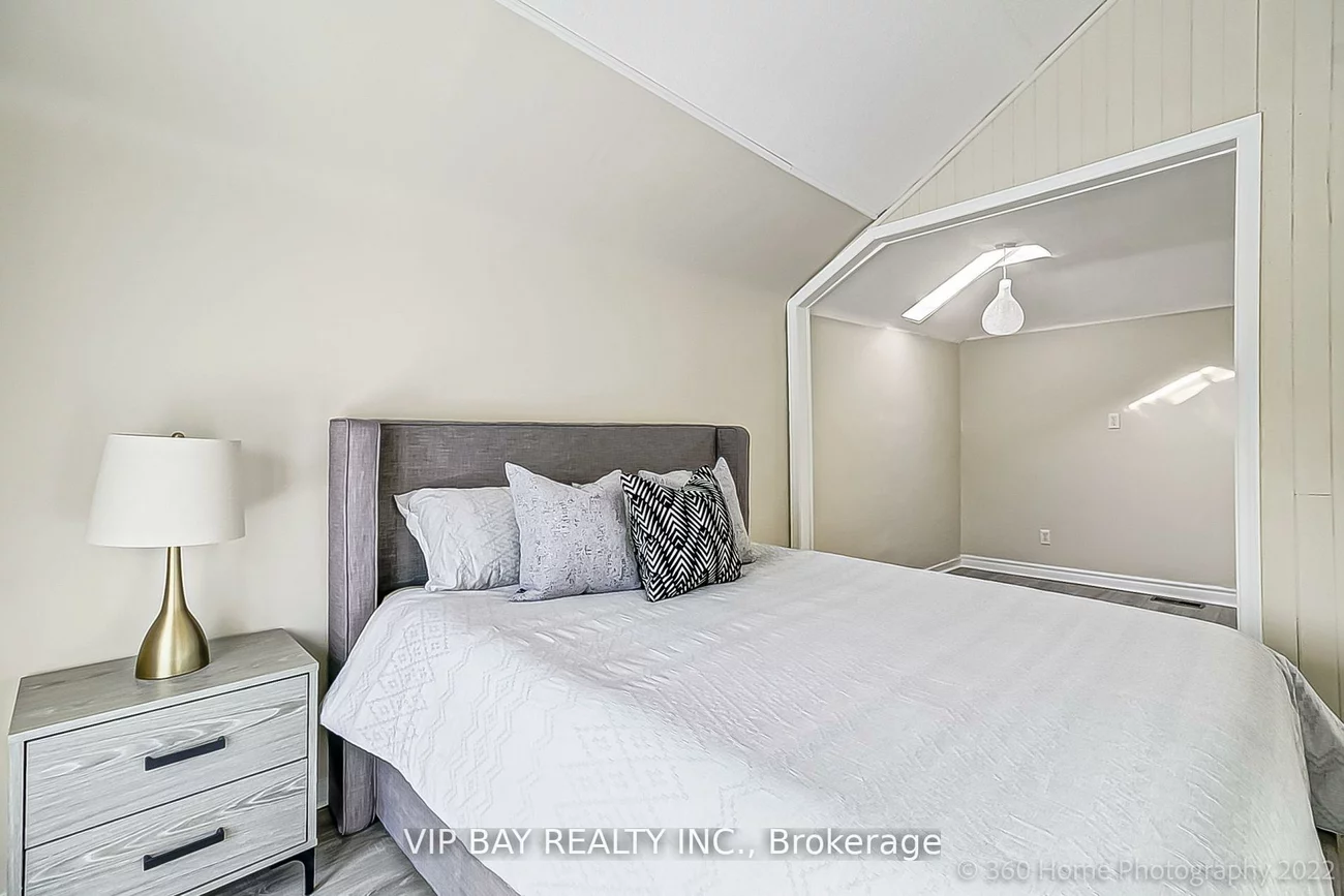 52, Athabaska, Newtonbrook East, Toronto