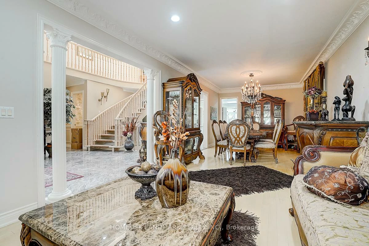 286, Hillcrest, Willowdale East, Toronto