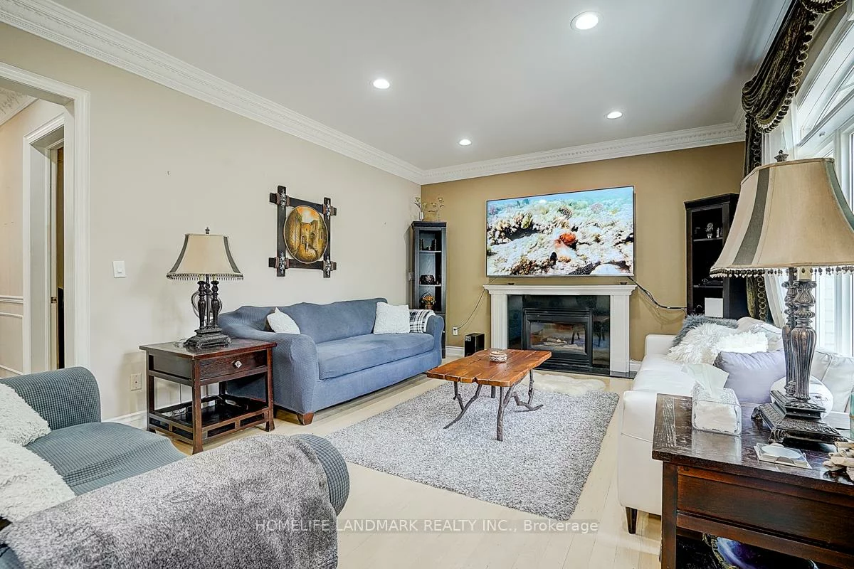 286, Hillcrest, Willowdale East, Toronto