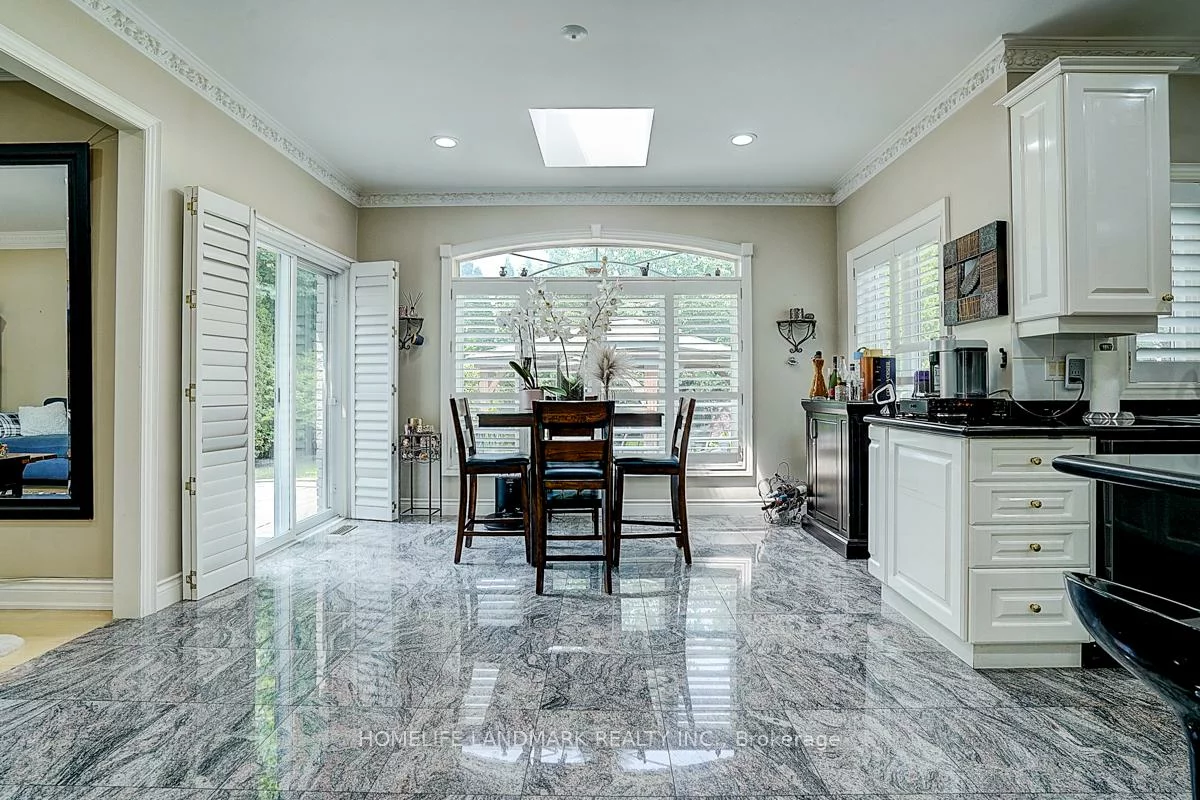 286, Hillcrest, Willowdale East, Toronto