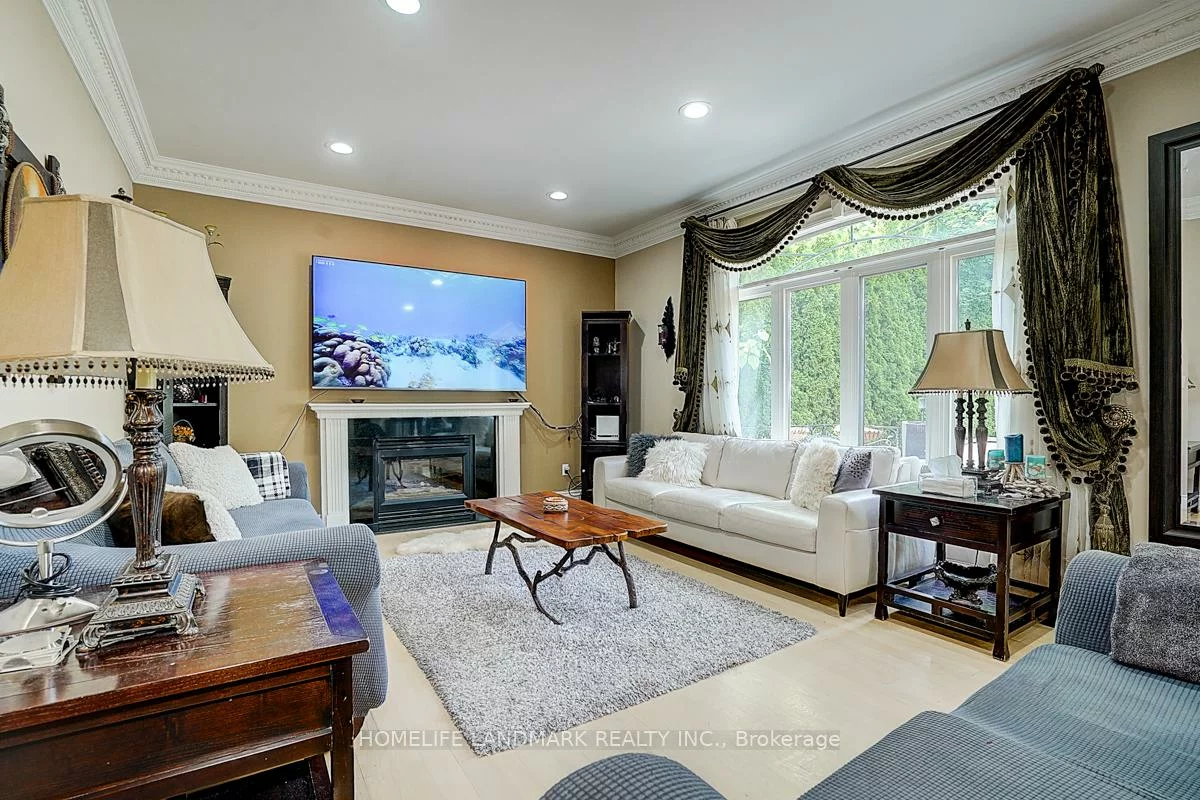 286, Hillcrest, Willowdale East, Toronto