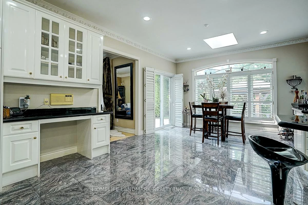 286, Hillcrest, Willowdale East, Toronto