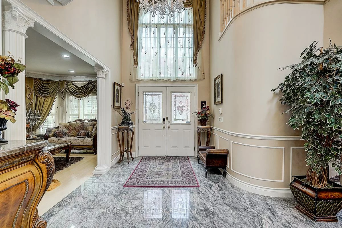 286, Hillcrest, Willowdale East, Toronto