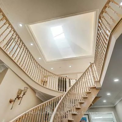 286, Hillcrest, Willowdale East, Toronto