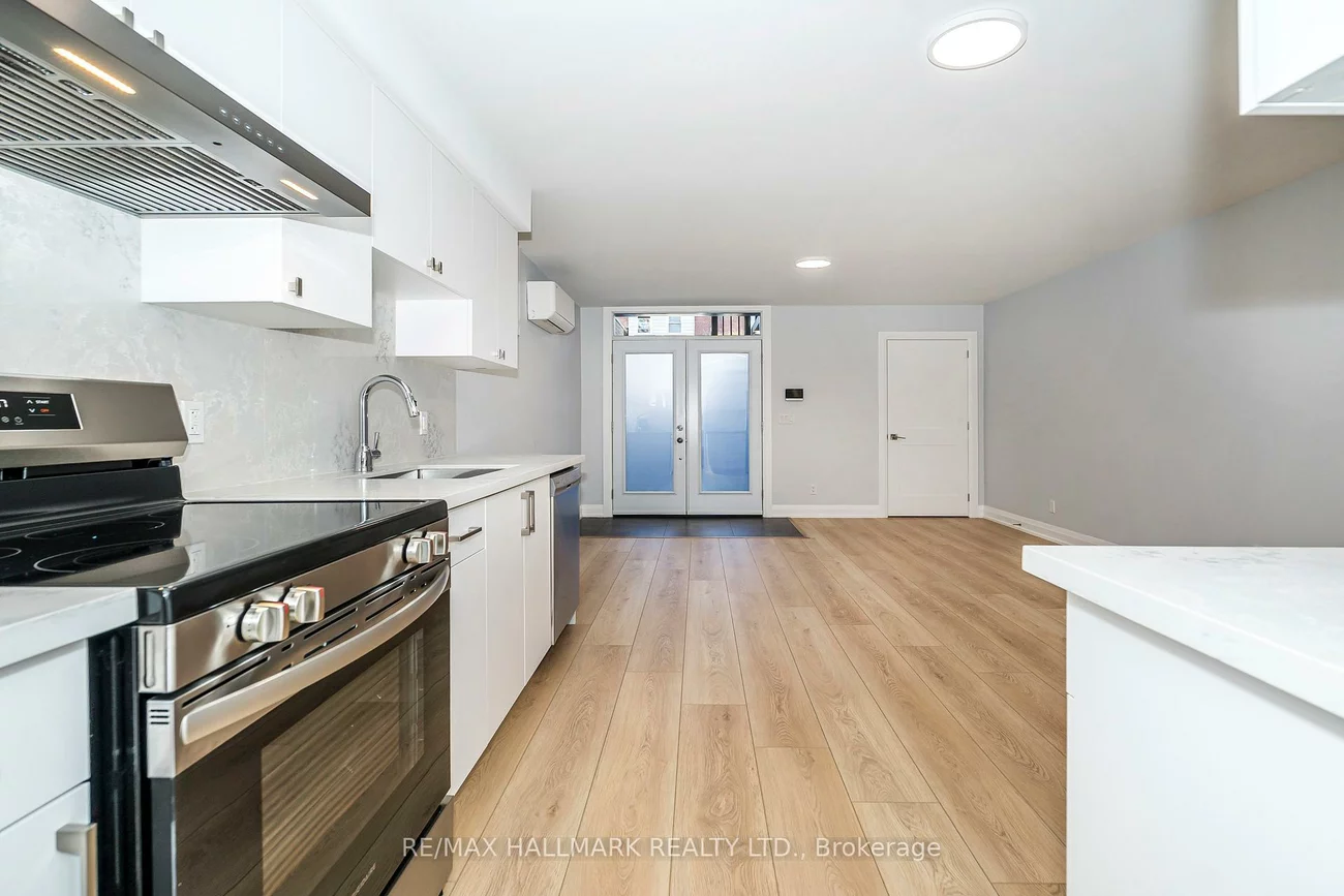 519, Gladstone, Dufferin Grove, Toronto