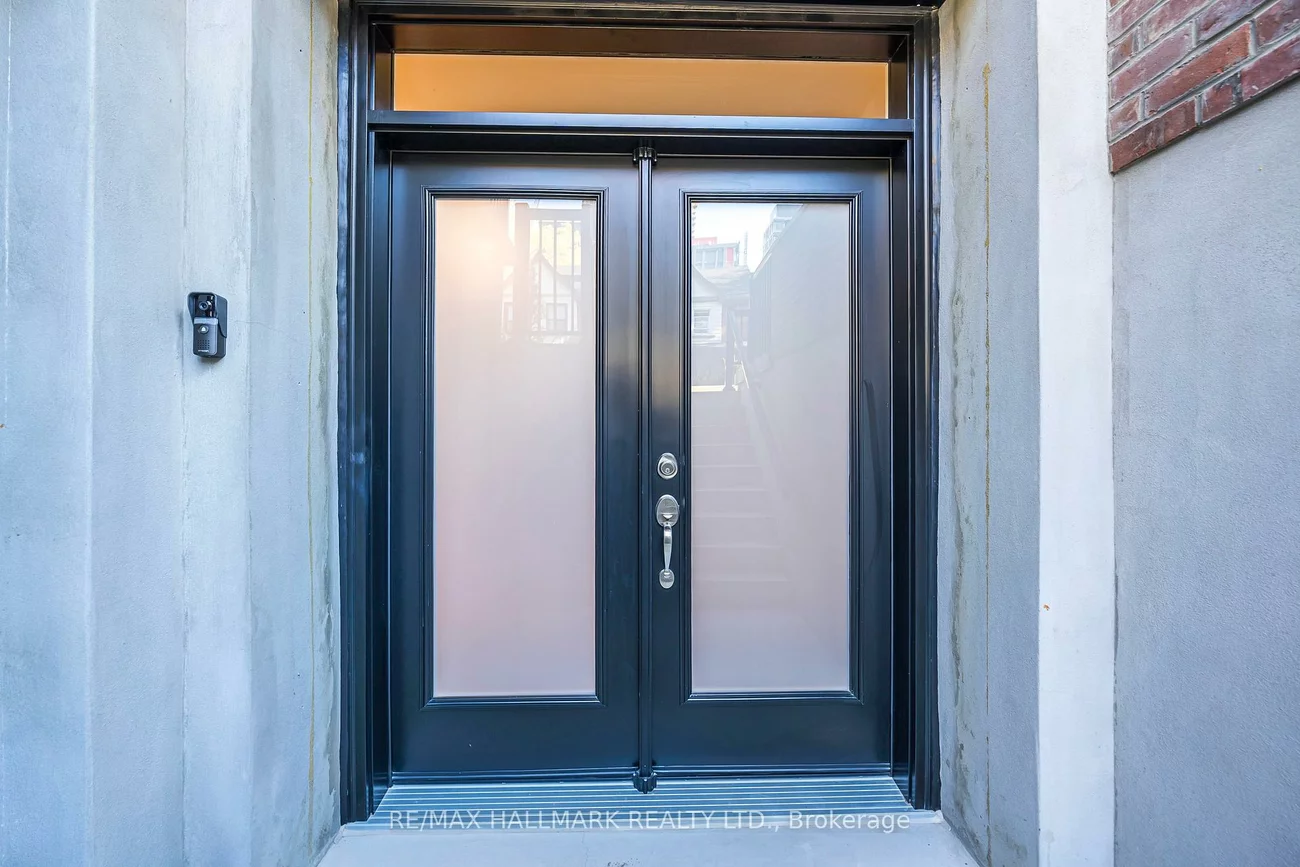 519, Gladstone, Dufferin Grove, Toronto