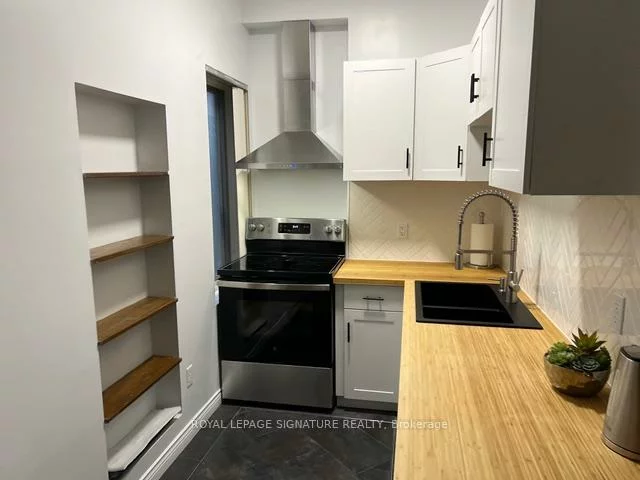 208, Carlton, Cabbagetown-South St. James Town, Toronto