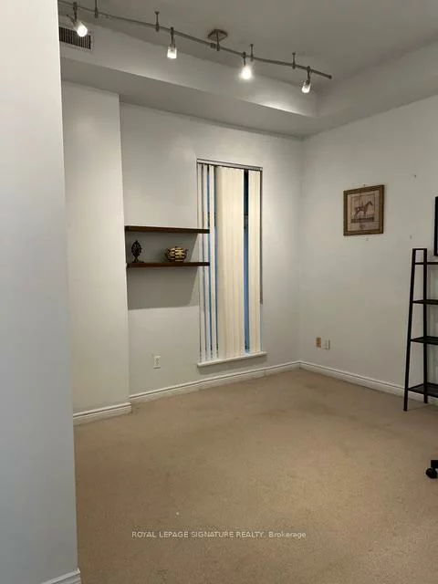 208, Carlton, Cabbagetown-South St. James Town, Toronto