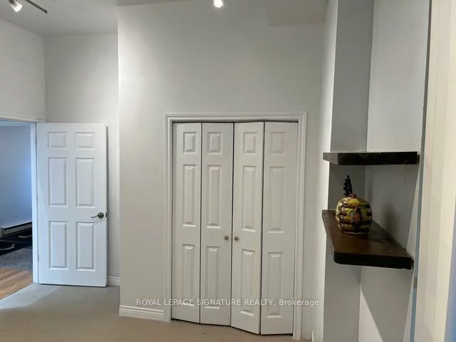 208, Carlton, Cabbagetown-South St. James Town, Toronto