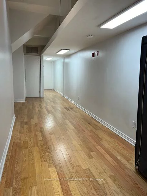 208, Carlton, Cabbagetown-South St. James Town, Toronto