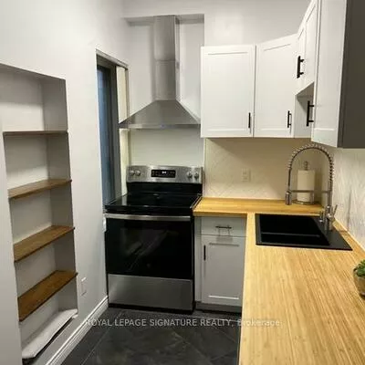 208, Carlton, Cabbagetown-South St. James Town, Toronto