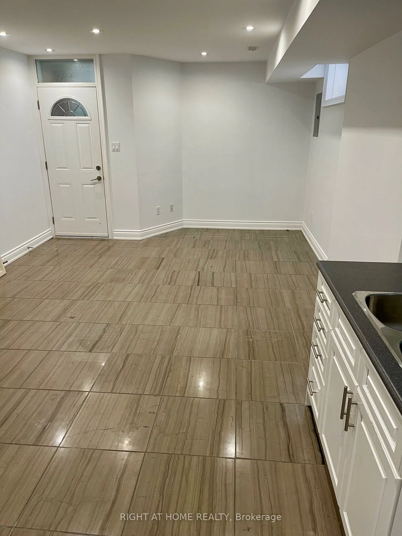 76, Oxford, Kensington-Chinatown, Toronto