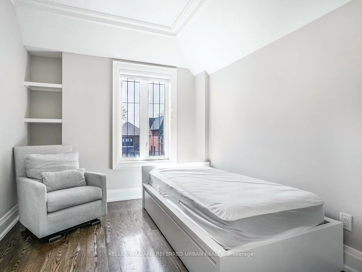 38, Cranbrooke, Lawrence Park North, Toronto