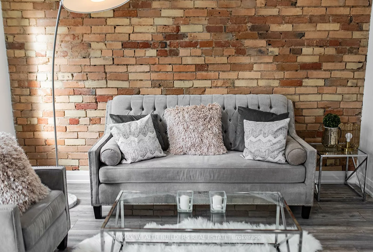 213, Jarvis, Moss Park, Toronto